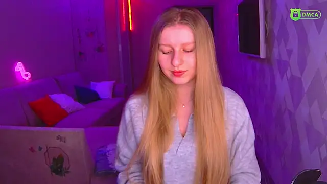 Snapshot of AmaliaQueen chatting on 13, 1, 2025 AmaliaQueen online show from 13, 1, 2025