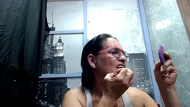 Nastylatinaxxx online show from 17, 12, 2025