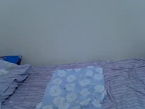 Snapshot of pretty_leila2 chatting on 1, 12, 2025 pretty leila2 online show from 1, 12, 2025