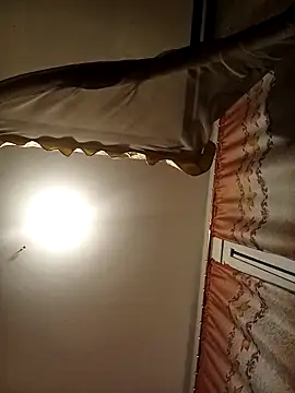 The-Peach-Flexer online show from 27, 11, 2025