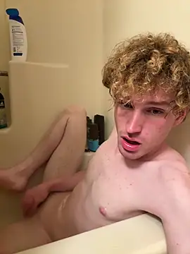 Snapshot of CreamyAustin chatting on 26, 3, 2026 CreamyAustin online show from 26, 3, 2026