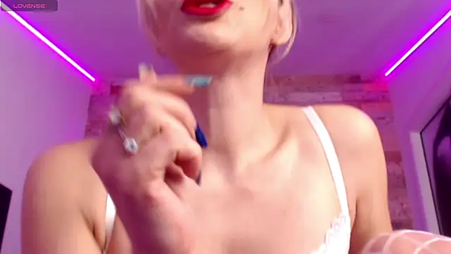 RileyLanna online show from 4, 10, 2025