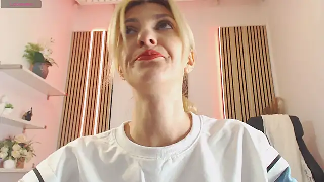 RileyLanna online show from 10, 11, 2025