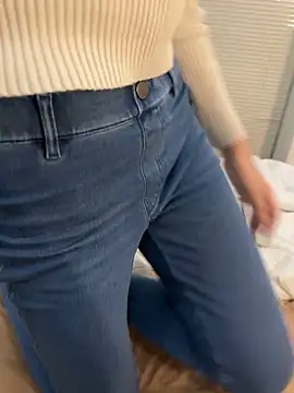 Snapshot of POCARI_SWEAT chatting on 14, 11, 2025 POCARI SWEAT online show from 14, 11, 2025