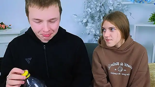 Snapshot of _Olli__Stiw_ chatting on 25, 11, 2025 Olli Stiw online show from 25, 11, 2025