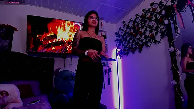 Alaia Asuka online show from 24, 9, 2025