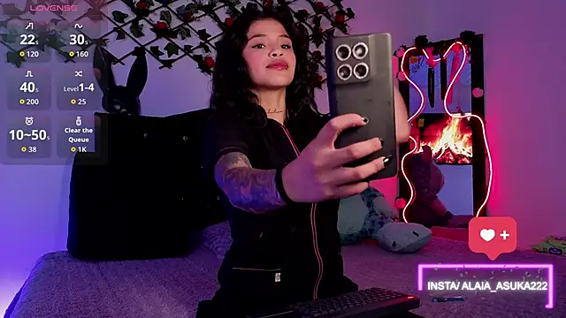 Alaia Asuka online show from 21, 11, 2025