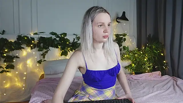 Beatrica Klein online show from 15, 3, 2025