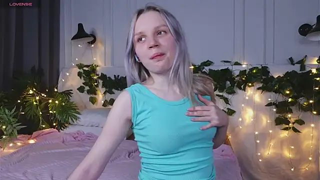 Beatrica Klein online show from 11, 3, 2025