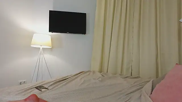 Beatrica Klein online show from 3, 10, 2025