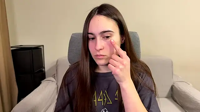 AliceKolltt online show from 7, 4, 2026