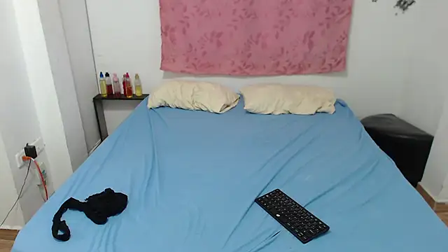 Selena sweett online show from 23, 9, 2025