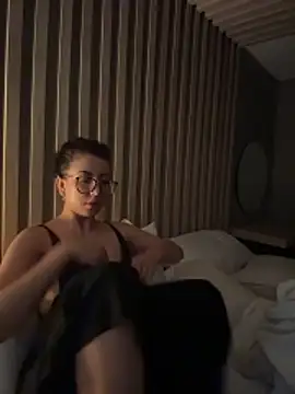 EmaSaenz online show from 7, 3, 2026