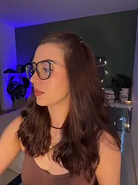 EmaSaenz online show from 16, 4, 2026