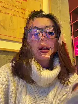 EmaSaenz online show from 18, 2, 2025