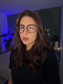 EmaSaenz online show from 21, 4, 2026