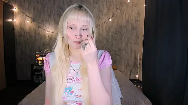 MariaMango online show from 15, 12, 2025