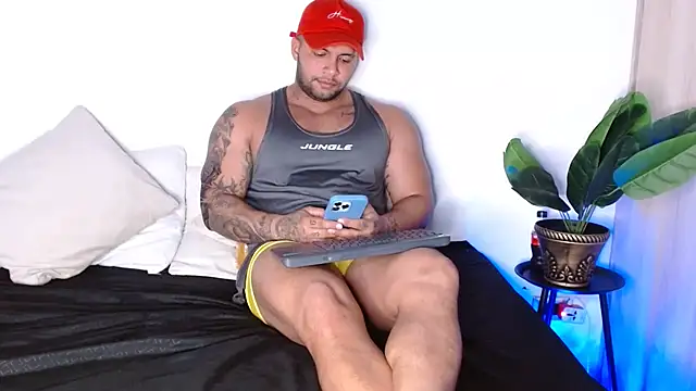 Snapshot of frank_myles chatting on 6, 2, 2026 frank myles online show from 6, 2, 2026