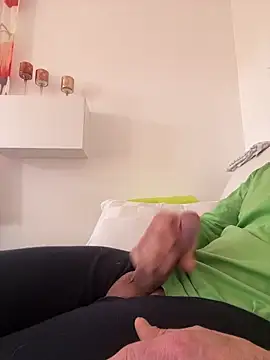 Frank22xx online show from 22, 4, 2026