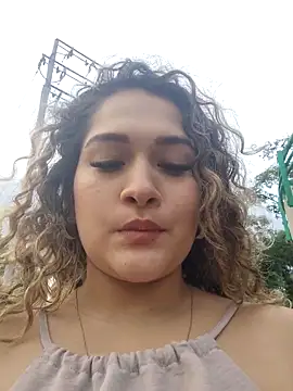 Sara smiiith211 online show from 3, 12, 2025