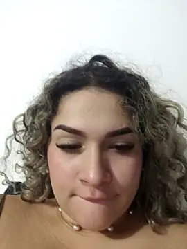 Sara smiiith211 online show from 16, 5, 2026