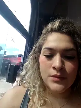 Snapshot of Sara_smiiith211 chatting on 5, 7, 2026 Sara smiiith211 online show from 5, 7, 2026