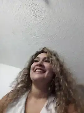 Sara smiiith211 online show from 19, 5, 2026