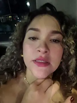 Sara smiiith211 online show from 2, 5, 2026