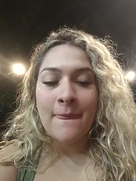 Snapshot of Sara_smiiith211 chatting on 17, 7, 2026 Sara smiiith211 online show from 17, 7, 2026