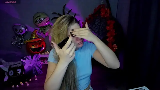 lily williamss online show from 14, 10, 2025