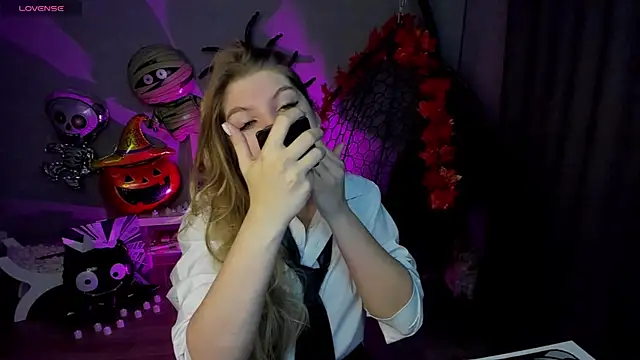 lily williamss online show from 30, 10, 2025