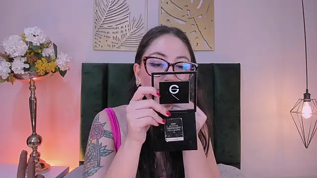 Emilywatsonn online show from 2, 6, 2026