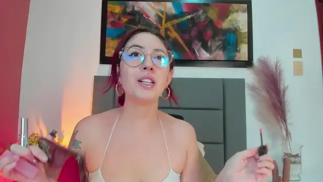 Emilywatsonn online show from 4, 10, 2025