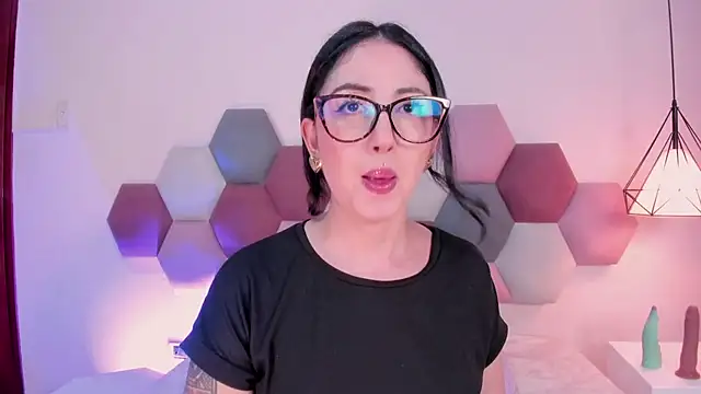 Emilywatsonn online show from 6, 3, 2026