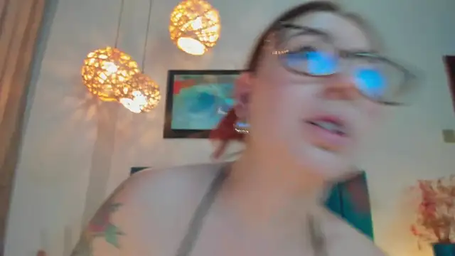 Emilywatsonn online show from 7, 11, 2025