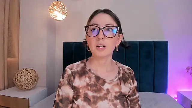 Emilywatsonn online show from 30, 6, 2026