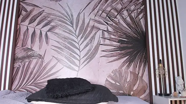 Samaantha-White online show from 13, 3, 2025