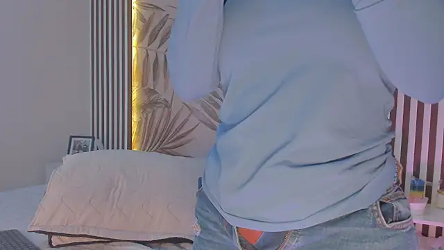 Samaantha-White online show from 21, 10, 2025