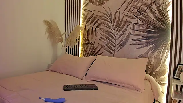 Samaantha-White online show from 13, 3, 2026