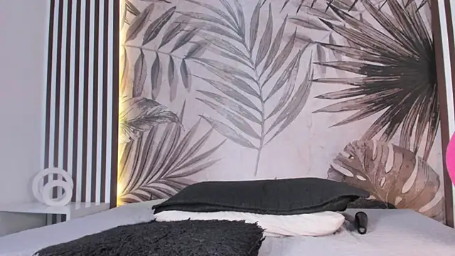 Samaantha-White online show from 19, 3, 2025