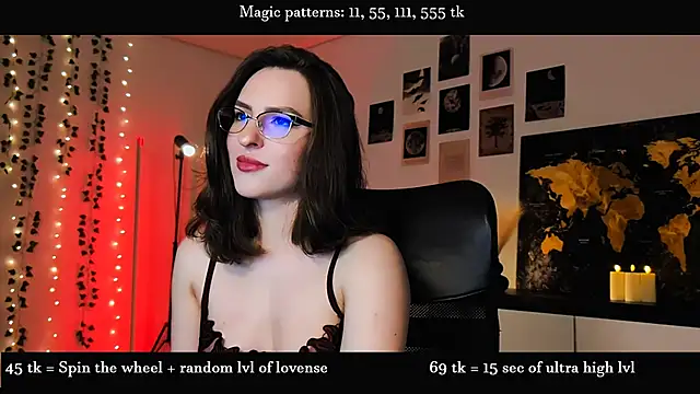 Snapshot of Alicia_x_art chatting on 5, 6, 2026 Alicia x art online show from 5, 6, 2026