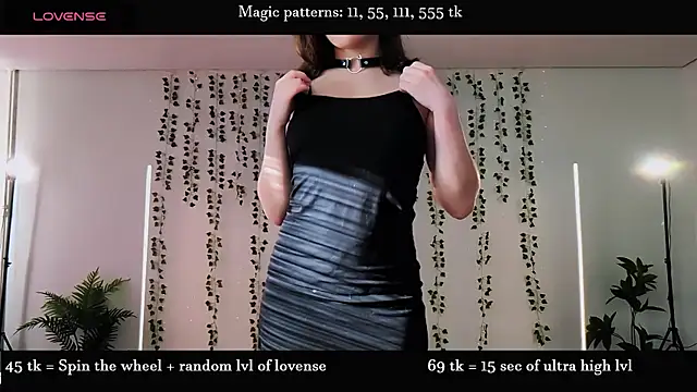 Snapshot of Alicia_x_art chatting on 14, 6, 2026 Alicia x art online show from 14, 6, 2026