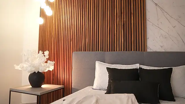 Amelia Rouse online show from 10, 11, 2025