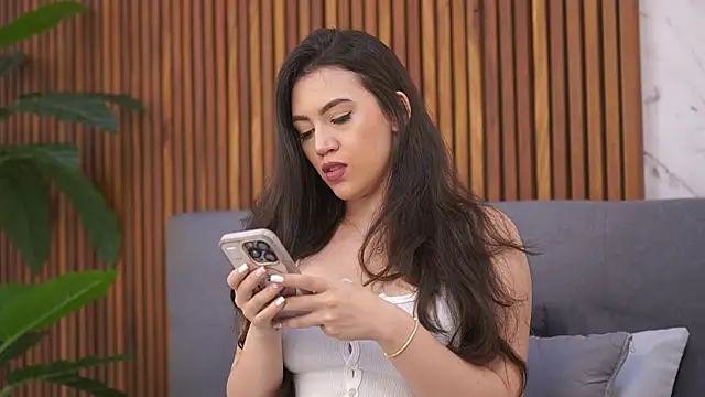 Amelia Rouse online show from 21, 3, 2025