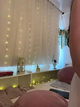 Amelia Rouse online show from 1, 7, 2026
