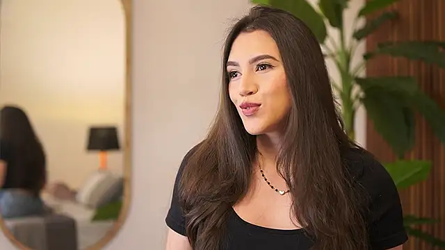 Amelia Rouse online show from 1, 3, 2025