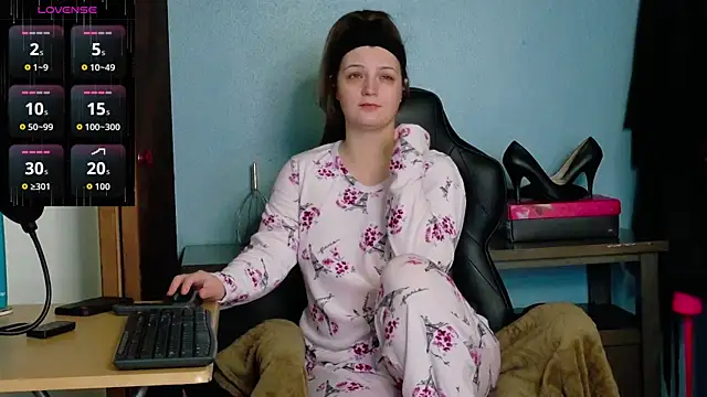 TreeJeanne online show from 12, 10, 2025