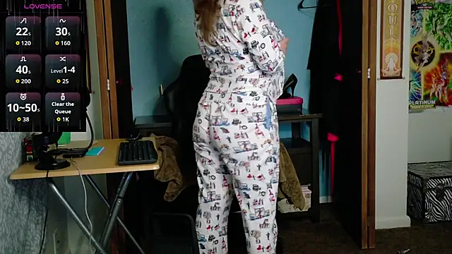 TreeJeanne online show from 11, 10, 2025