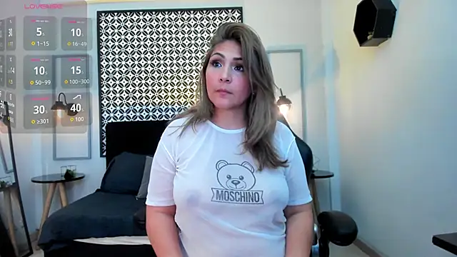 Melanie silver  online show from 11, 11, 2025