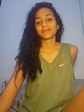 lessaeumesma8 online show from 23, 9, 2025